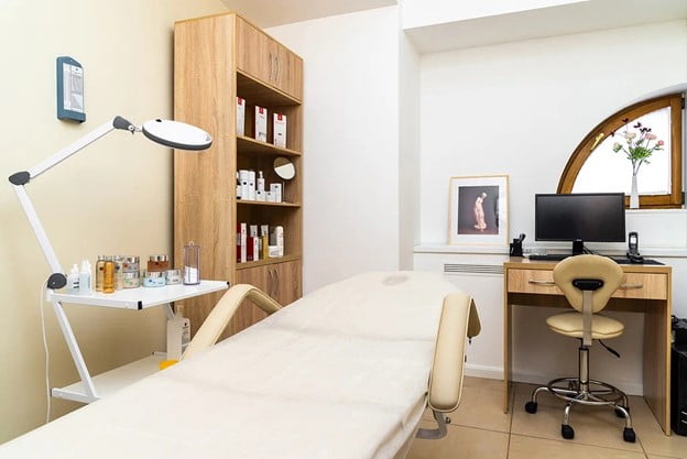 Picture28 | هلومگ | چطور یک کلینیک زیبایی راه اندازی کنیم؟