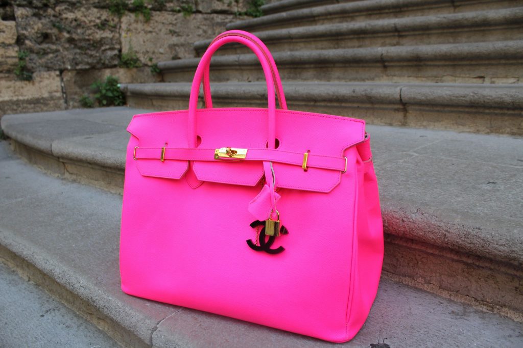 جلوههایی از نئون