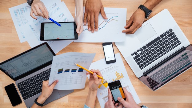 چطور بازاریابی محتوا می‌تواند به موفقیت کسب‌وکار شما کمک کند؟