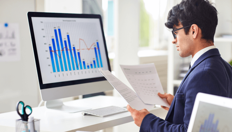 چگونه کسبوکارها میتوانند از تحلیل دادهها برای تصمیمگیریهای هوشمند استفاده کنند؟